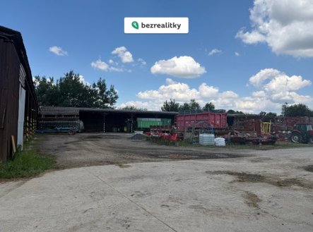 Prodej pozemku pro komerční výstavbu, 7 027 m²