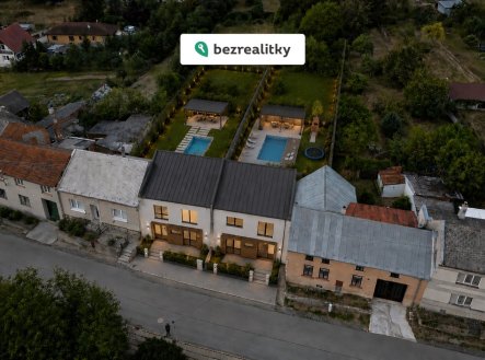 Prodej pozemku pro bydlení, 3 316 m²