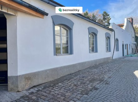Prodej pozemku pro komerční výstavbu, 1 348 m²