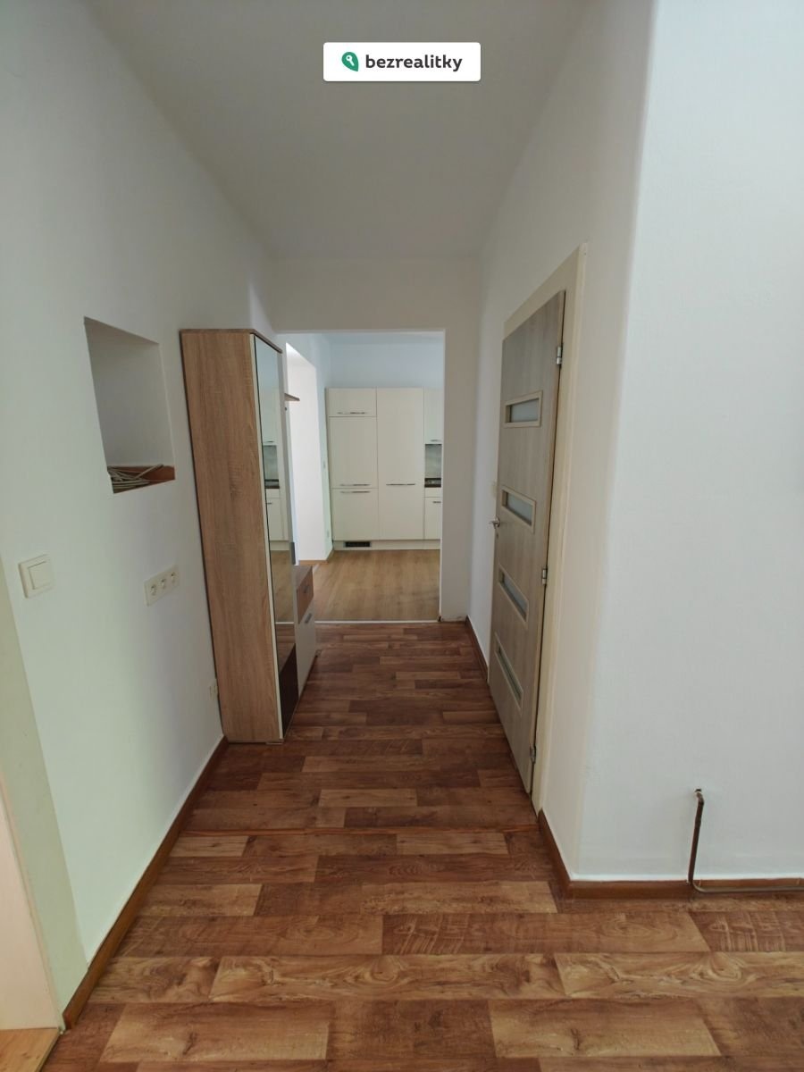 1787987759-agvnuaukuu-1000033934