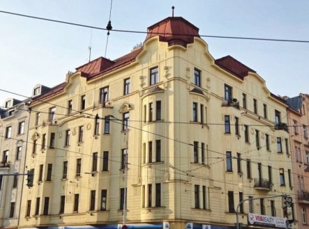 Prodej domu/vily, 1 736 m²