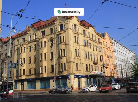 Prodej domu/vily, 1 736 m²