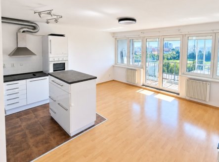 Prodej bytu, 3+kk, 75 m²