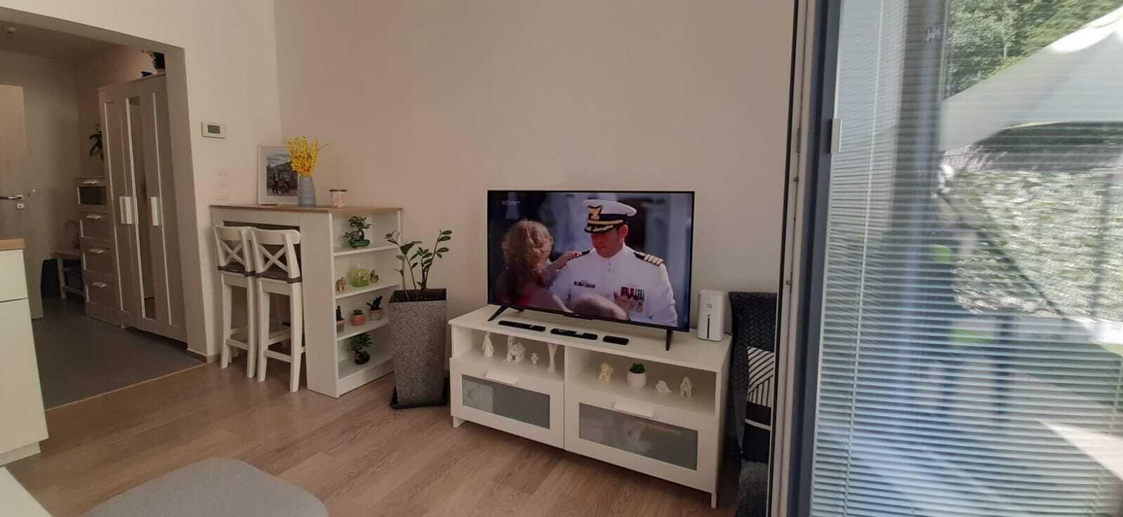 Pronájem novostavby útulného bytu 1kk se zahrádkou a sklepem Rosice u Brna