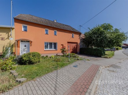 . | Prodej - dům/vila, 165 m²