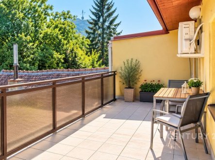 Pronájem bytu, garsoniéra, 45 m²