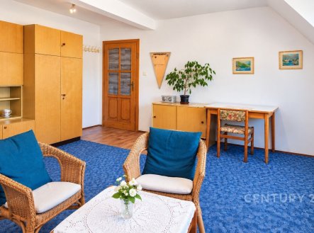 Pronájem bytu, garsoniéra, 45 m²