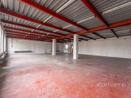 Pronájem skladu, 1 800 m²