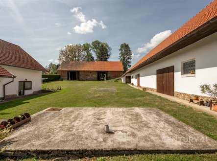 Prodej zemědělského objektu, 2 415 m²