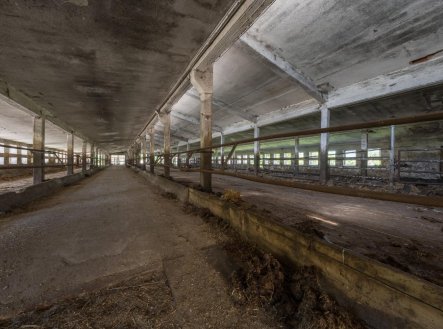 Pronájem zemědělského objektu, 1 400 m²
