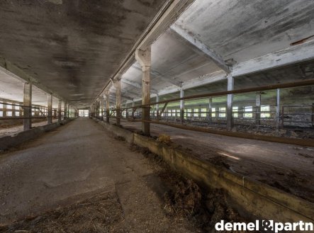 Pronájem zemědělského objektu, 1 400 m²