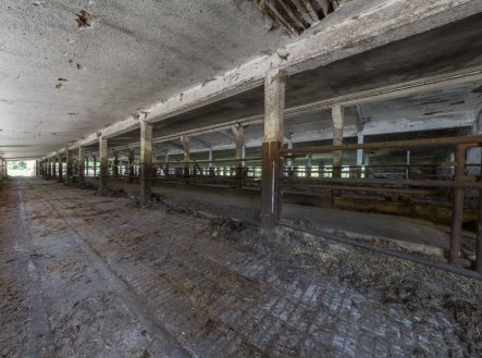 Prodej zemědělského objektu, 1 400 m²
