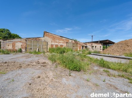 Prodej zemědělského objektu, 1 400 m²