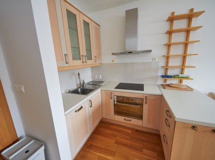 Pronájem bytu, 2+kk, 57 m²