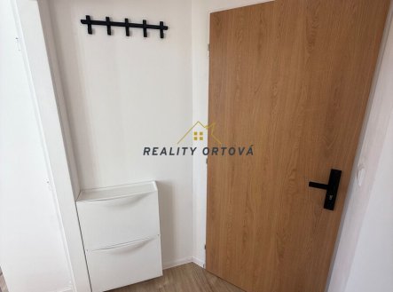 Pronájem bytu, 2+kk, 35 m²