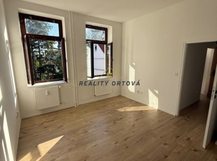 Pronájem bytu, 2+kk, 35 m²
