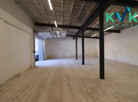 Pronájem skladu, 450 m²