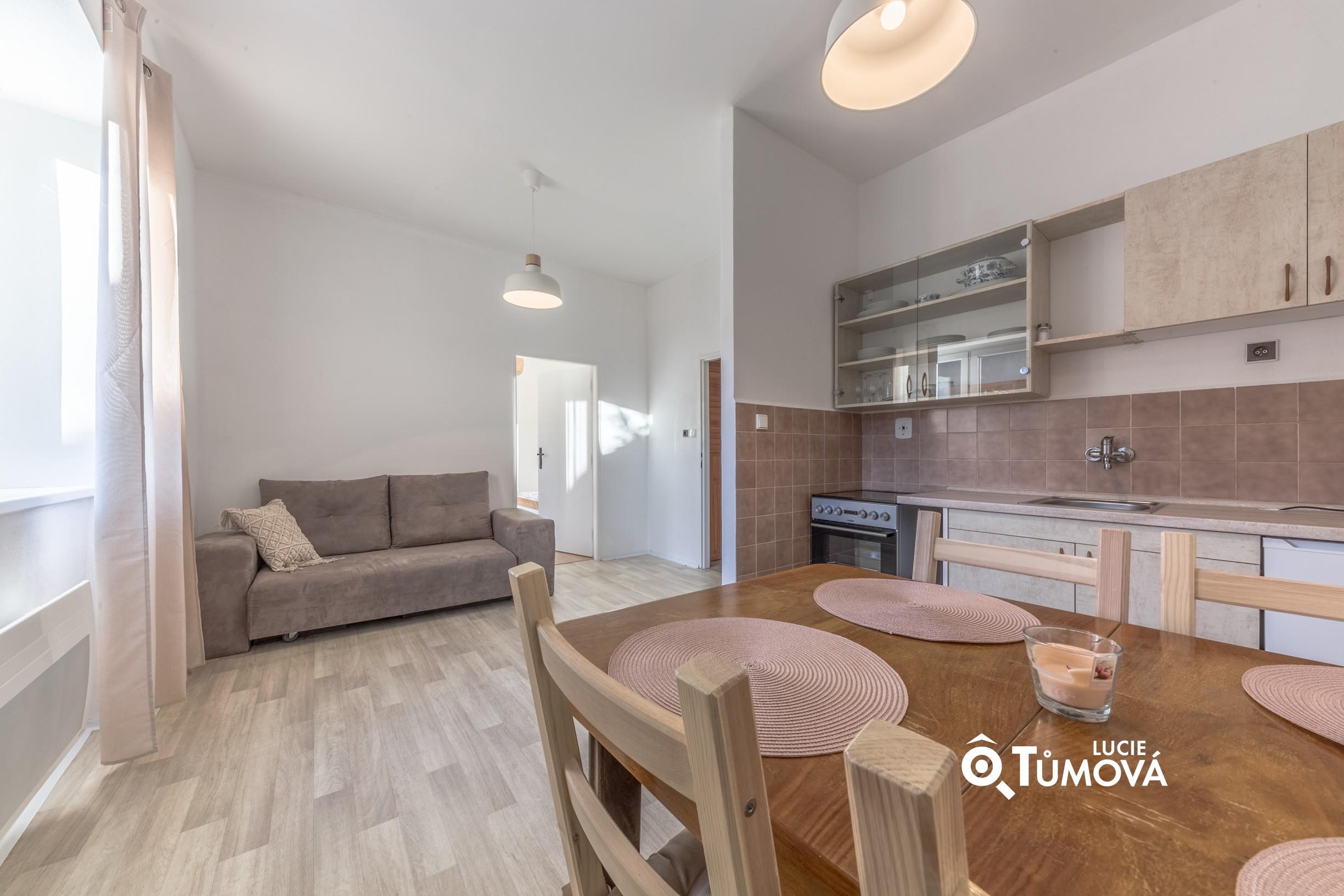 Prodej činžovního domu 600 m² s pozemkem 928 m² + terasa + lodžie + balkón