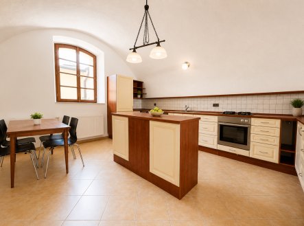 Pronájem bytu, 2+kk, 79 m²