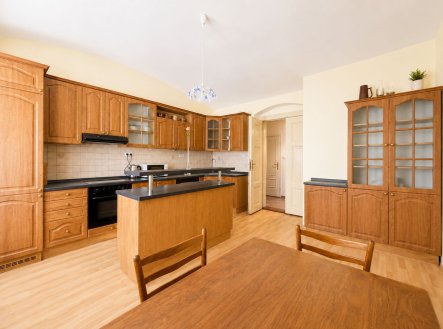 Pronájem bytu, 2+1, 90 m² obrázek