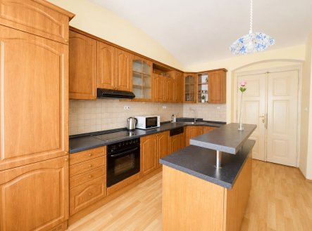 Pronájem bytu, 2+1, 90 m²