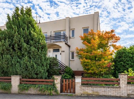 Pronájem domu/vily, 204 m²