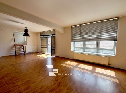 Pronájem bytu, 2+kk, 107 m²