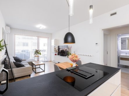 Pronájem bytu, 2+kk, 6 740 m²