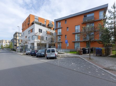 Prodej bytu, 3+kk, 5 305 m²