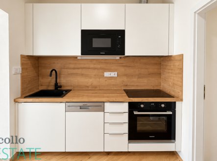 Pronájem bytu, 1+kk, 32 m²