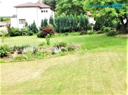 Prodej pozemku pro bydlení, 1 740 m²