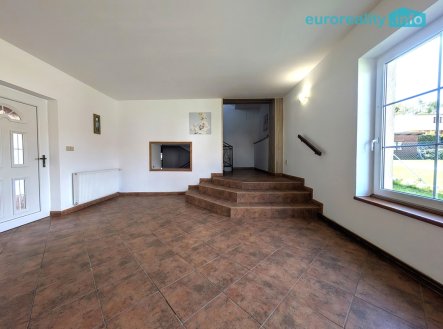 pxl-20260517-094729063.jpg | Prodej - dům/vila, 240 m²