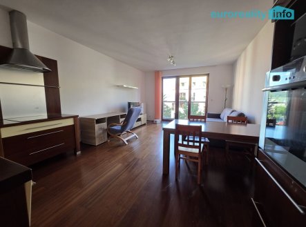 Pronájem bytu, 2+kk, 56 m²