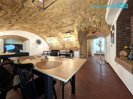 Pronájem restaurace, 75 m²