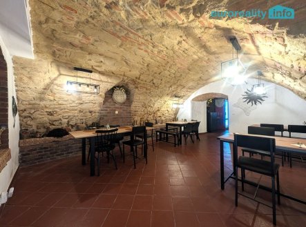 Pronájem restaurace, 75 m²