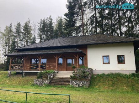 Pronájem domu/vily, 200 m²