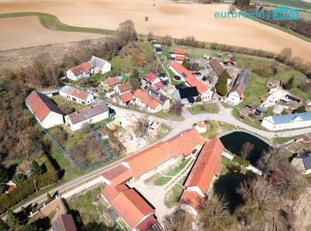 Prodej zemědělského objektu, 1 385 m²