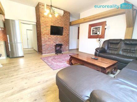 Pronájem bytu, 4+kk, 102 m²