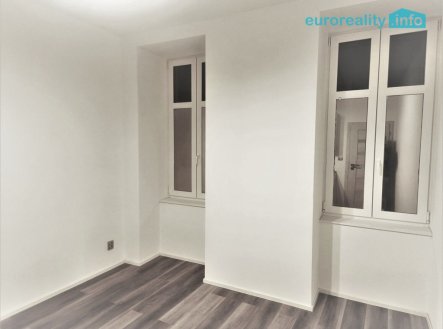 Pronájem bytu, 2+kk, 34 m²