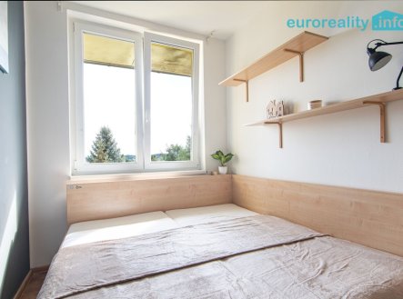 Pronájem bytu, 2+kk, 35 m²