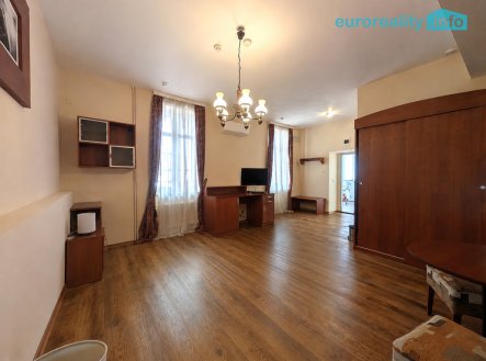 Pronájem obchodní prostory, 30 m²