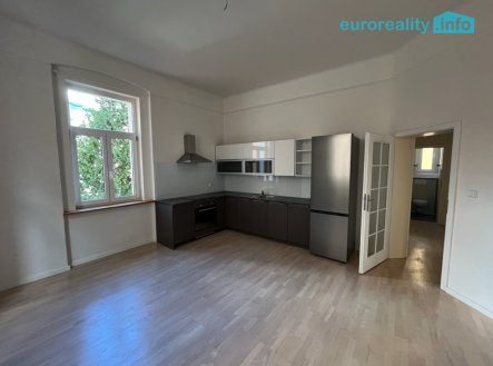 Pronájem bytu, 4+kk, 120 m²