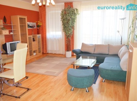 Pronájem bytu, 2+kk, 58 m²