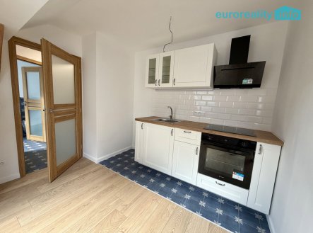 Prodej bytu, 1+kk, 41 m²
