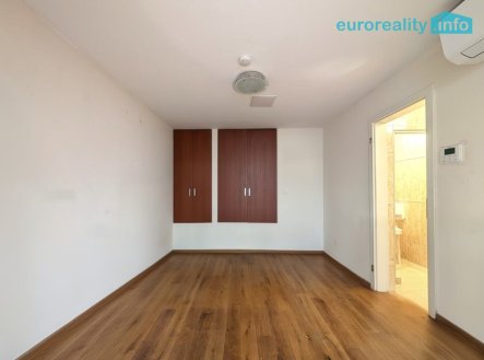 Pronájem obchodní prostory, 15 m²