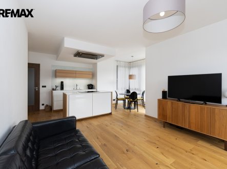 Pronájem bytu, 3+kk, 87 m²