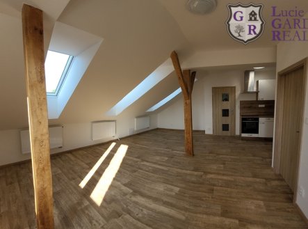 Pronájem bytu, 2+kk, 60 m²