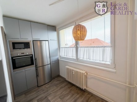 Pronájem bytu, 2+1, 58 m²