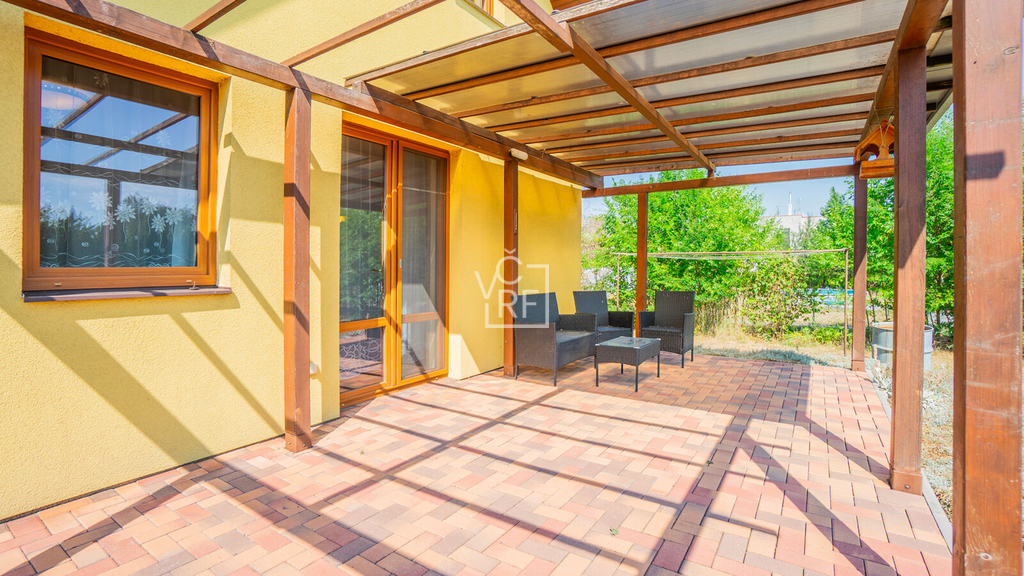 pergola