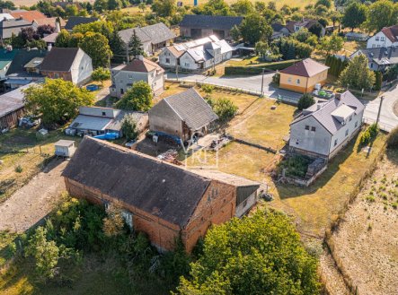 Prodej pozemku pro bydlení, 1 942 m²
